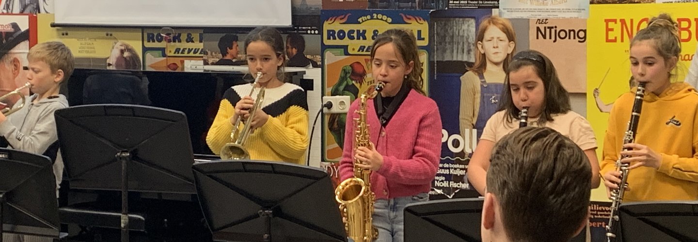 Blazersklas KVA tijdens Cultuur ontmoet onderwijs.jpeg